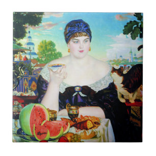 Señora Drinking Tea con la teja del gato