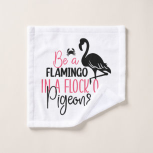 Ser un flamenco en una bandada de palomas