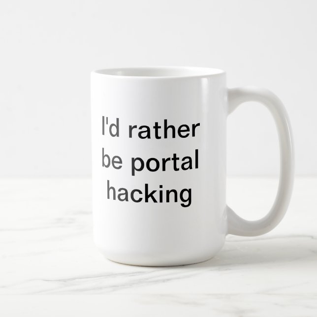 Sería bastante porta cortando la taza (Derecha)