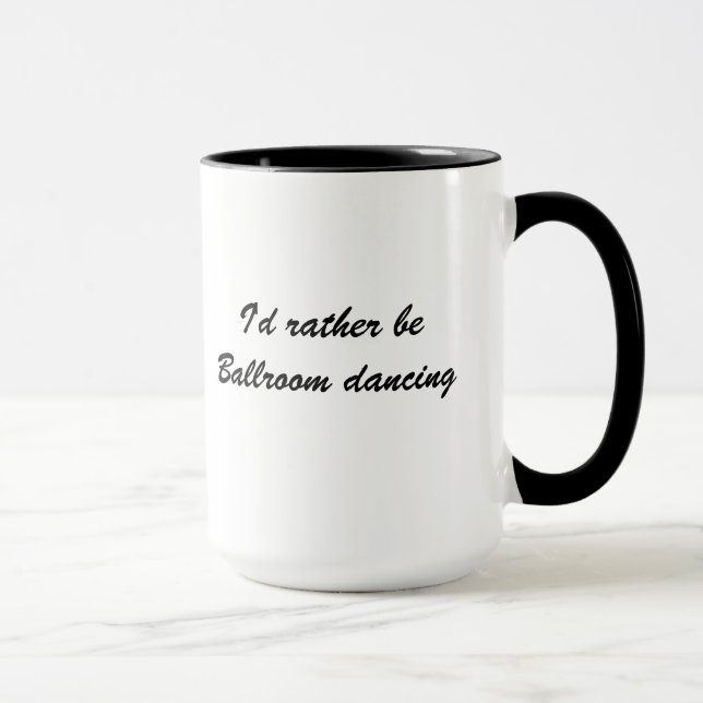Sería bastante taza de café del baile de salón de (Derecha)