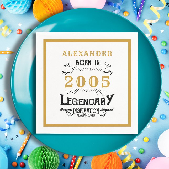 Servilleta De Papel 21st Birthday Born 2005 White Gold Legend (Born 2005 Napkin on a blue plate.)