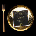 Servilleta De Papel 40 fabulous birthday party black gold name<br><div class="desc">A napkin for an elegant 40th birthday party.  Black background color. With the text: 40 and fabulous. Template for name and date. Golden letters.  With a faux gold frame,  two glasses and golden confetti.</div>