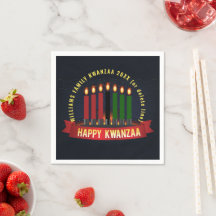Agregar velas de Kwanzaa de nombre año cóctel