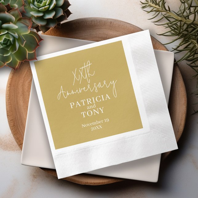 Servilleta De Papel Aniversario boda personalizado - moderno de oro (Modern Anniversary Napkins - Personalize with the year and names - 50th Anniversary Napkins in Gold)