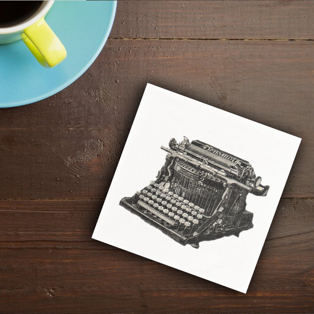 Servilleta De Papel Antigua vieja máquina de escribir de moda (Old vintage manual black tyepwriter from turn of century on white napkins.)