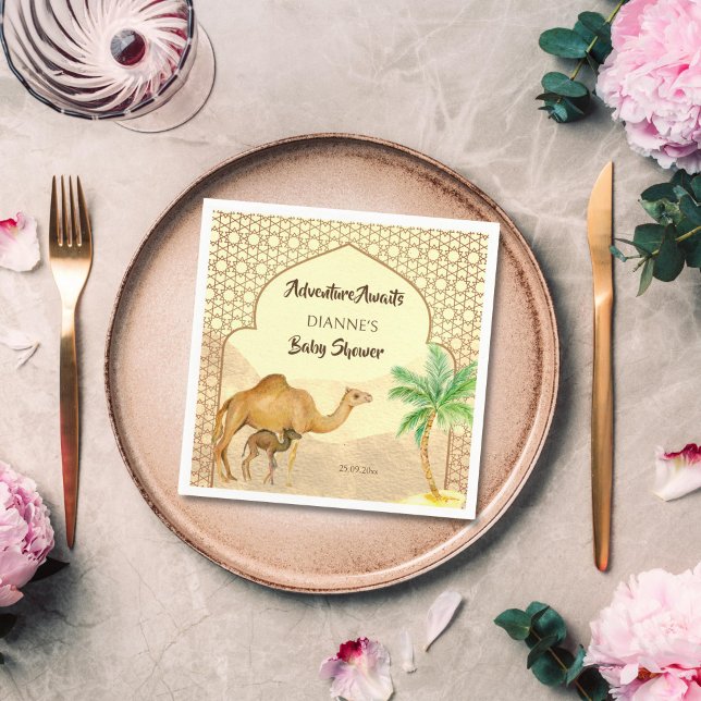 Servilleta De Papel Aventura espera la ducha de bebé de camello desért (Adventure awaits Arabian desert expats cute baby camel baby shower monogram  printed napkins)