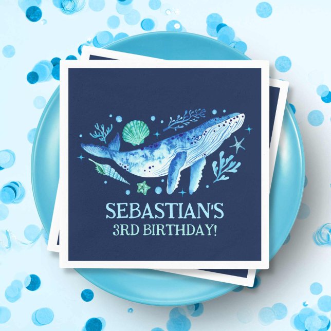 Servilleta De Papel Ballena náutica bajo la marina acuática azul (Nautical Whale Under the Sea Watercolor Navy Blue Napkins)