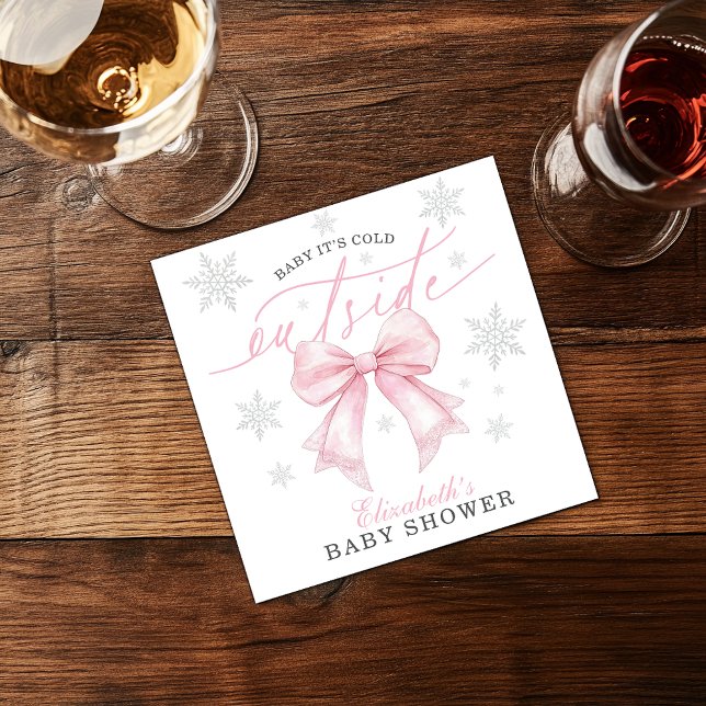 Servilleta De Papel Bebé hace frío afuera Lazo Rosa Invierno Baby Show (Baby It’s Cold Outside Pink Bow Winter Baby Shower Napkins)