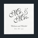 Servilleta De Papel Black White Mr. y Mrs. | Napkins de papel boda<br><div class="desc">Clásica personalizada Sr. y Sra. Black y White Boda Paper Napkins - Luncheon. Diseño de Elke Clarke©. Disponible en www.zazzle.com/monogramgallery. Clásicas toallas personalizadas con nombres de novias y novios y fecha de boda en un tono de letra en color negro sobre un fondo blanco. El hermoso diseño es perfecto para...</div>