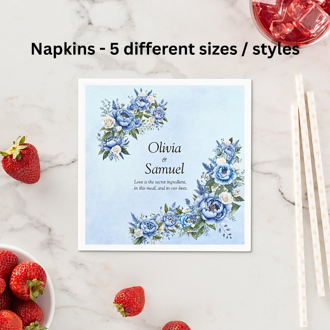 Servilleta De Papel Blue Peony sobre el cóctel azul (Subido por el creador)