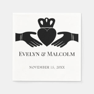 Servilleta De Papel Boda blanco y negro simple del anillo de claddagh
