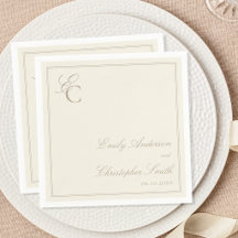 Boda Clásica de Marfil Elegante