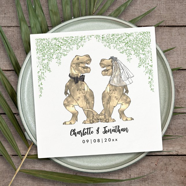 Servilleta De Papel Boda con tema de dinosaurios personalizada (Dinosaur themed wedding with fun T-Rex bride and groom with  Jurassic jungle foliage custom napkin)