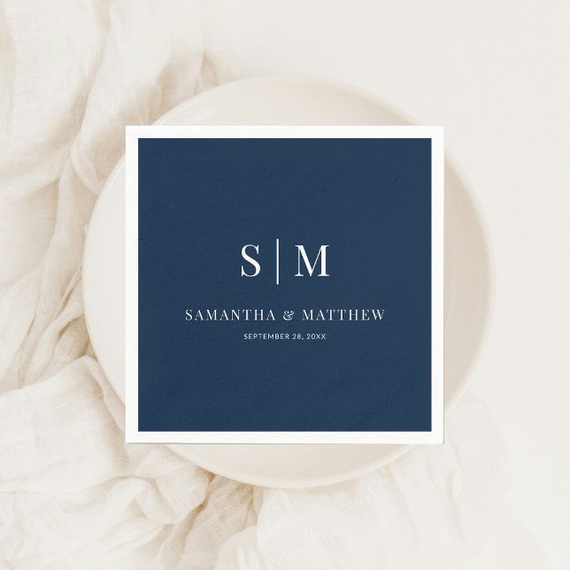 Servilleta De Papel Boda de Iniciales de Pareja Sencilla de Marina Azu (Navy Blue Couple Initials Wedding Napkin)