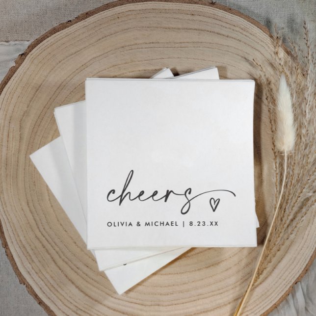 Servilleta De Papel Boda Divertida con Caligrafía y Corazón (Elegant black and white “cheers” napkins with modern handwriting and heart design)