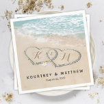 Servilleta De Papel Boda Tropical Vintage Beach Heart Shore<br><div class="desc">Toallas de bodas de destino de playa con fondo de isla de playa tropical de verano, una playa de arena vintage con dos corazones en la costa, sus iniciales y una plantilla de texto simple. Haga clic en el botón "Personalizar" para obtener más información sobre esta plantilla. Podrá modificar todo...</div>