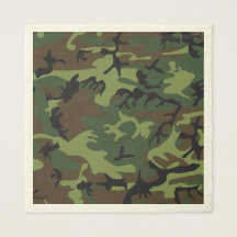 Camuflaje verde marrón. Camo su