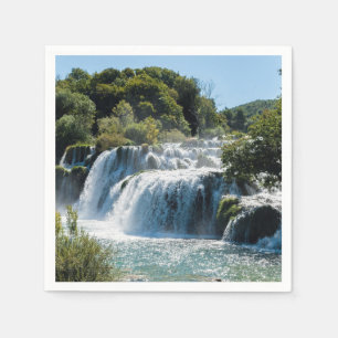 Servilleta De Papel Cascada en el Parque Nacional Krka - Dalmatia, Cro