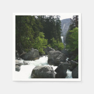 Servilleta De Papel Cataratas vernales a la distancia en Yosemite