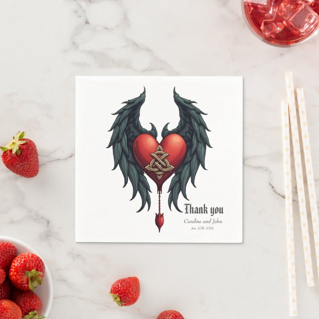 Servilleta De Papel Celtic elegance with a heart and wings. (In situ)