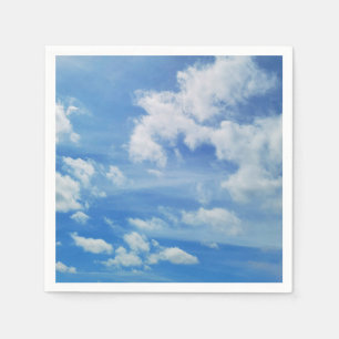 Servilleta De Papel Cielo Azul Con Nubes Blancas Esponjosas Foto de pa