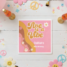 Cinco es un cumpleaños de vida, groovy retro