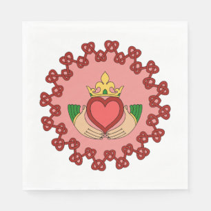 Servilleta De Papel Claddagh y Red Knotwork sobre rosa