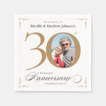 Clásica caligrafía de oro blanco para 30 años