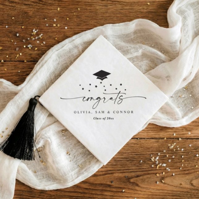 Servilleta De Papel Class of 2026 Modern Black and White Graduation (Modern diagonal graduation napkins personalized with name and date in black and white)