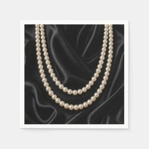 Servilleta De Papel Collar de Perlas sobre Seda Negra