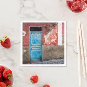 Servilleta De Papel Colorida pared con puerta azul