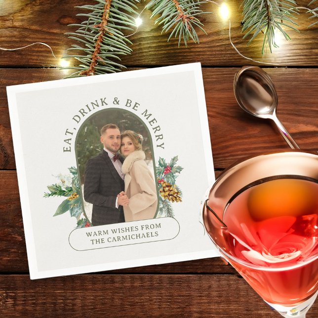 Servilleta De Papel Comer bebidas y ser merry Lozenge Navidades fotogr (Christmas Photo cocktail napkins from the Rounded Lozenge Photo Collage collection)