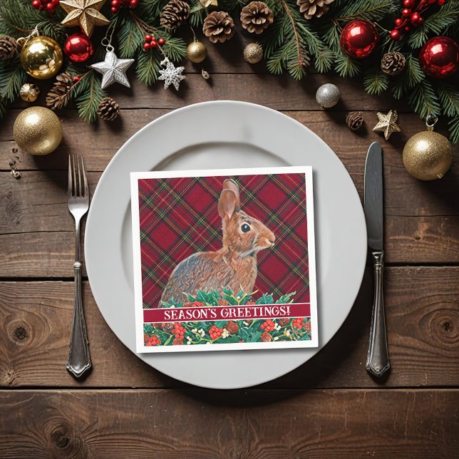 Servilleta De Papel Conejo con Holly Berries y Plaid (A classic plaid pattern and beautiful rabbit make for a wonderful cocktail napkin for your party.)
