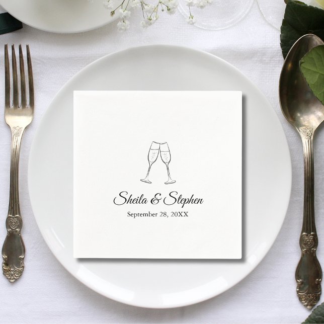 Servilleta De Papel Copas de vino caprichosas personalizadas Cheers Bo (Custom whimsical wine glasses cheers wedding napkins add playful elegant charm to receptions.)
