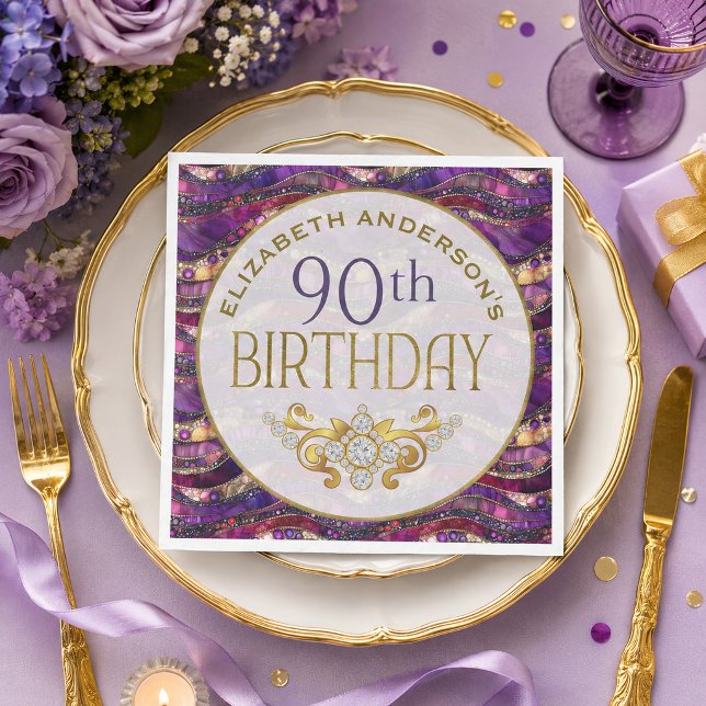 Servilleta De Papel Cumpleaños 90 con diseño de estratos con joyas de  (Purple and Gold Jeweled Strata Patterned and Personalized 90th Birthday Paper Napkin.)