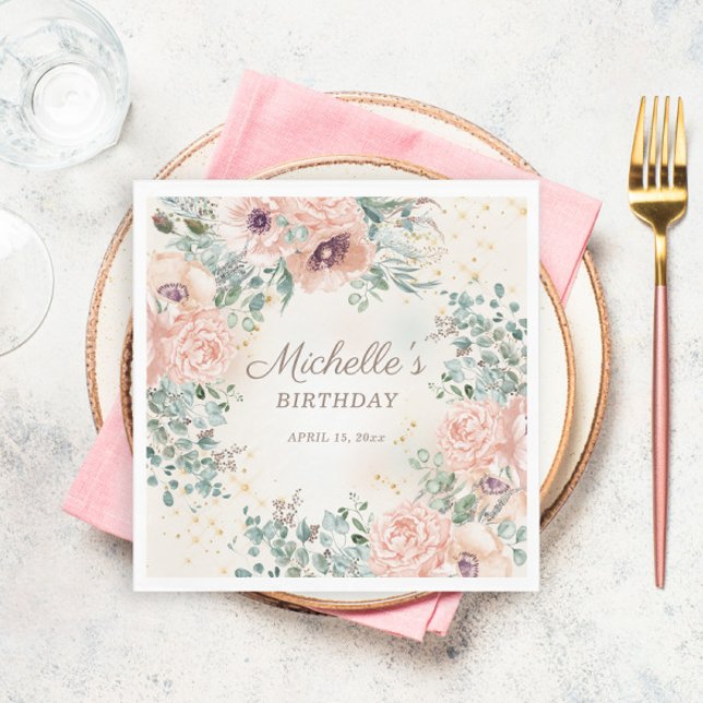 Servilleta De Papel Cumpleaños de flores rosadas, follaje verde y bril (Blush pink floral and sage green leaves birthday party paper napkins)