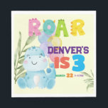 Servilleta De Papel Cute Dinosaur Birthday Party Kids Dino Boys<br><div class="desc">Entra en un mundo de diversión prehistórica con nuestros "Cute Dinosaurios Niños Nacidos Dino Boy Cumpleaños de Suministros". Captando perfectamente la emoción de una celebración con temática de dino, esta invitación es una obra maestra lúdica que promete un buen momento. Imagina que la cara de tu hijo se ilumina cuando...</div>