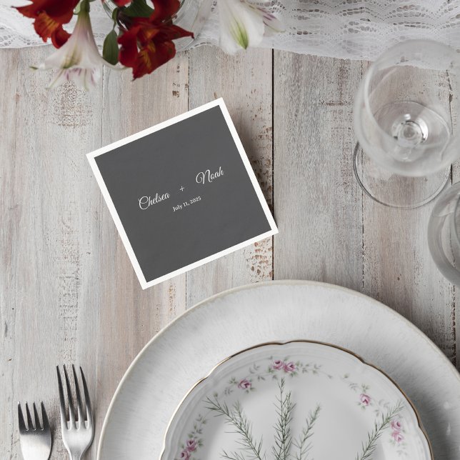 Servilleta De Papel Dark Gray Wedding Cocktail Napkin (Subido por el creador)
