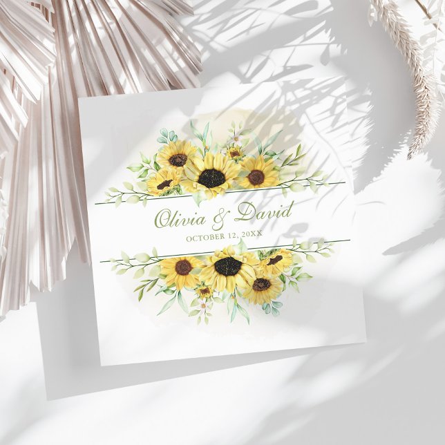 Servilleta De Papel De Cena Boda del deplante de girasol ruso (Rustic Sunflower Delight Wedding Paper Dinner Napkins on a sunny white table.)