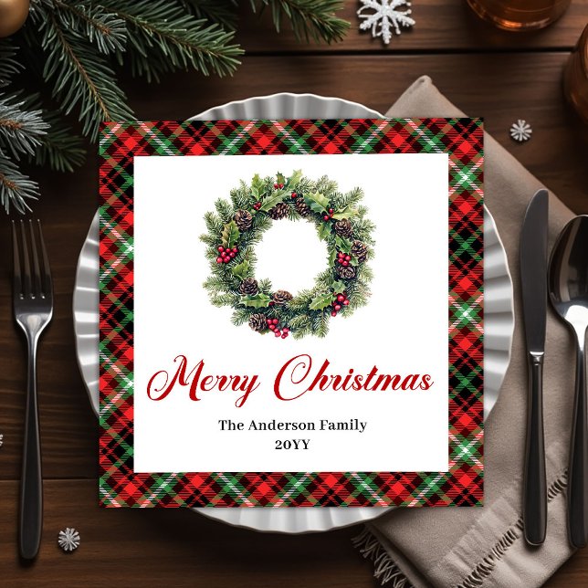 Servilleta De Papel De Cena Elegant Christmas Wreath Red Green Plaid Napkins (Elegant Christmas wreath napkins with red green plaid, customizable name.)