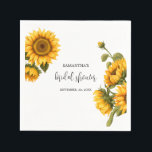 Servilleta De Papel Despedida de soltera de girasoles brillantes<br><div class="desc">Girasoles amarillos brillantes y hermosas hojas verdes. Servilletas de papel minimalistas para Despedida de Soltera</div>