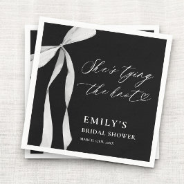 Servilleta De Papel Despedida de Soltera: Ella está Atando el Nudo