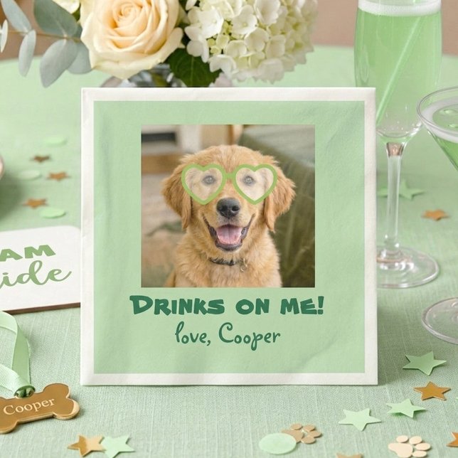 Servilleta De Papel Drinks on Me Cute Fun Dog Photo Modern Green (Sage Green Dog Photo Napkins Funny Wedding Decor)