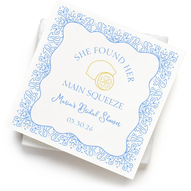 Servilleta De Papel Ducha de Brigada de Azulejos y Limón Principal (Celebrate with these chic, lemon-themed napkins, for a 'She Found Her Main Squeeze' bridal shower!)