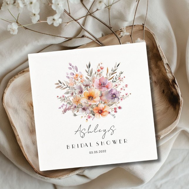 Servilleta De Papel Ducha nupcial de flores y flores (Colorful, Flower Bouquet Bridal Shower Napkins with your name and date.)