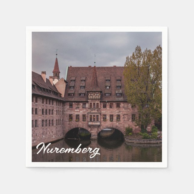 Servilleta De Papel Edificio histórico al atardecer en Nuremberg, Alem (Anverso)