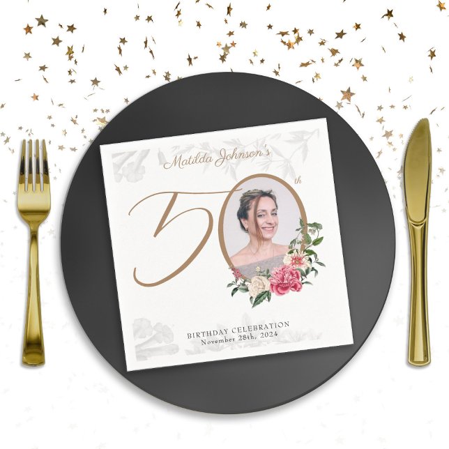Servilleta De Papel Elegante 50.º cumpleaños Personalizado de follaje  (Elegant 50th Birthday Floral Foliage Custom Photo Napkins)