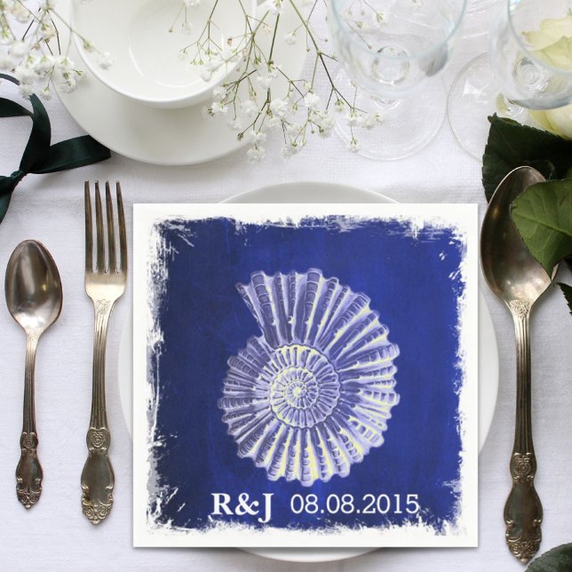 Servilleta De Papel elegante boda costera de conchas marinas azul mari (chic navy blue nautical seashells coastal wedding napkins)