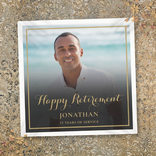 Servilleta De Papel Elegante Fiesta de retiro de guión dorado foto (Elegant Gold Script Retirement Party Photo Napkins)