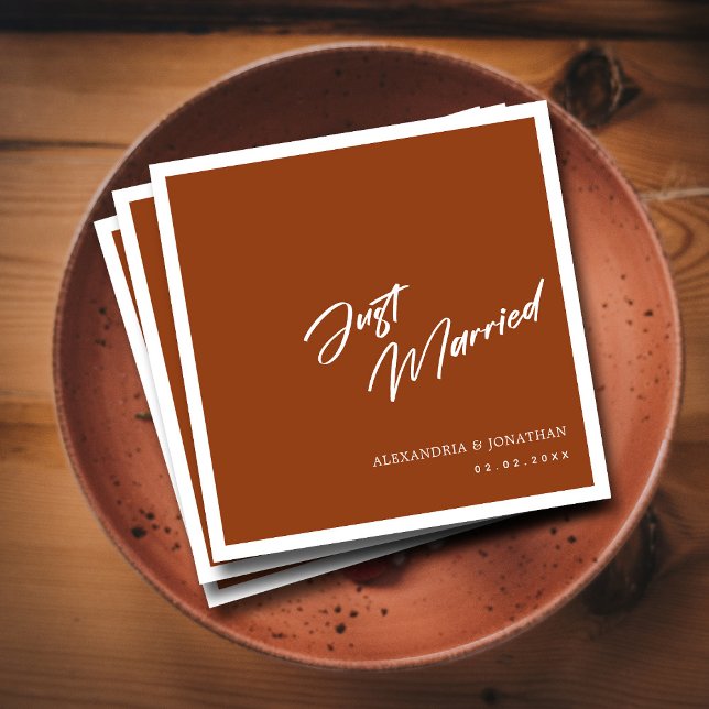 Servilleta De Papel Elegante oro acaba de casarse con las servilletas  (Simple Just Married Terracotta Custom Wedding  Napkins)